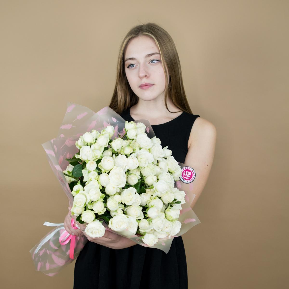 Розы кустовые белые код  744krg