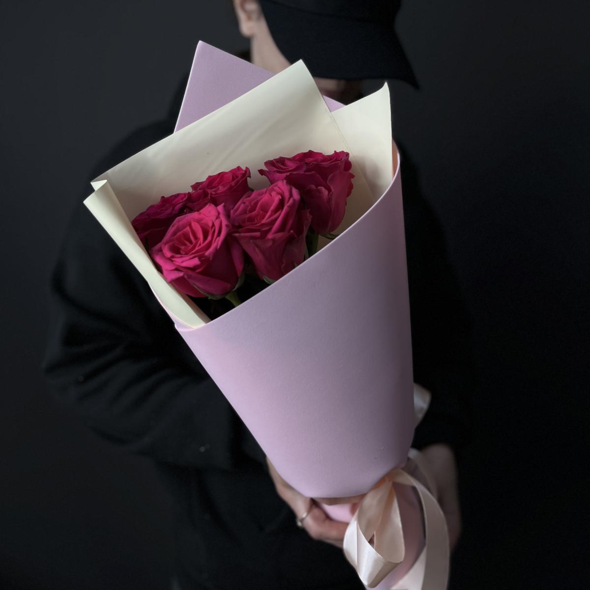 Розовые эквадорские розы 40 см