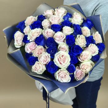 Белая и Синяя Роза 51шт 70см (Эквадор) Артикул  21266kurgan