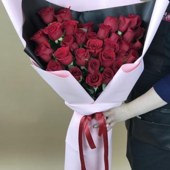Букеты из красных роз 70 см (Эквадор) (код товара  21545)
